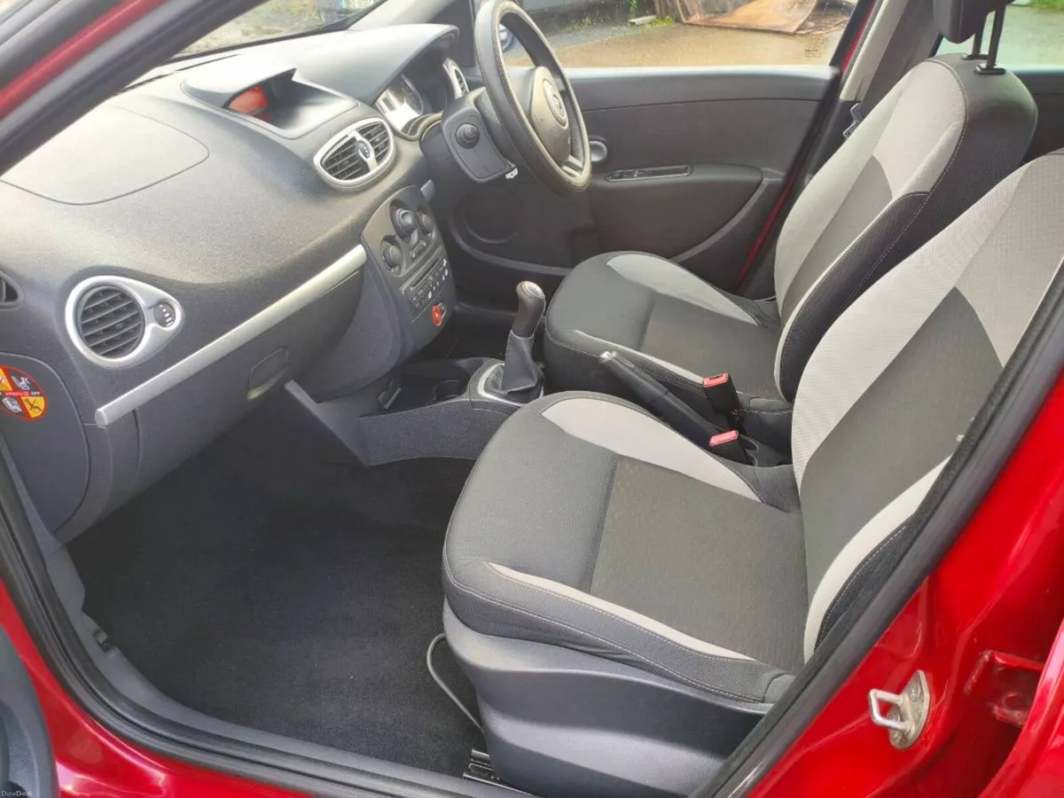 🔴2011🔴 Renault Clio New T/B - Image 5
