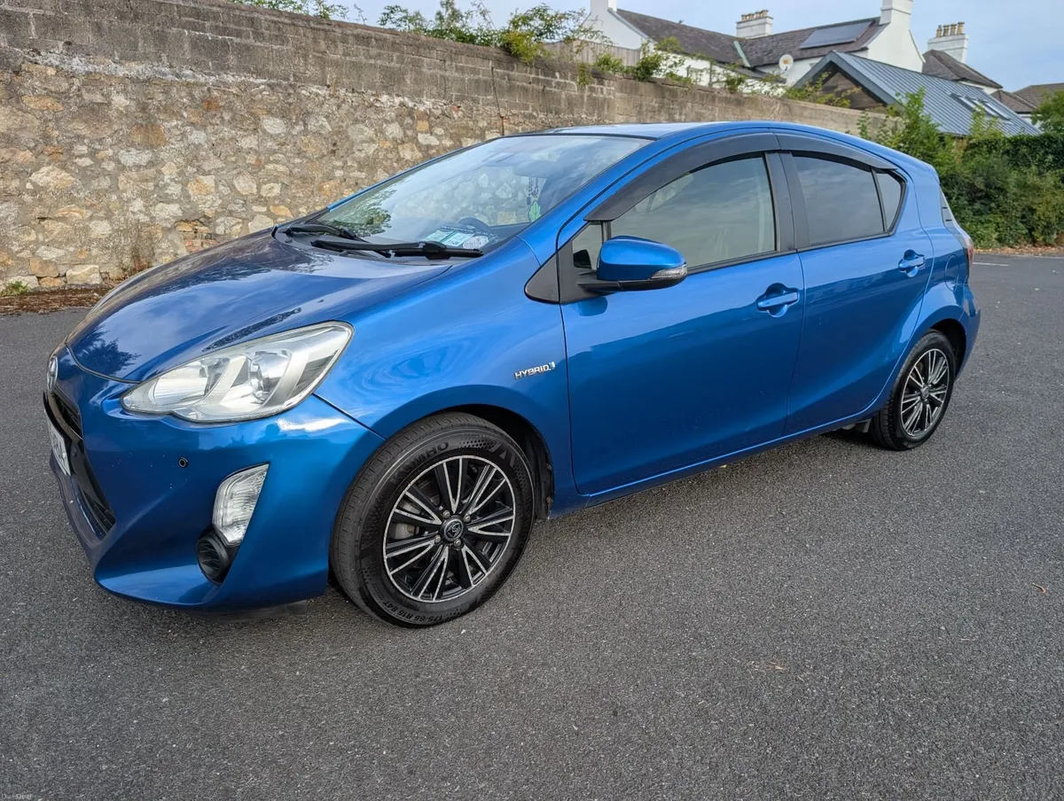 Toyota Aqua 2016 - Image 3