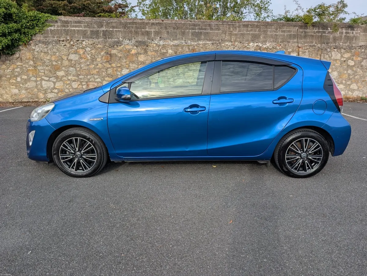 Toyota Aqua 2016 - Image 5