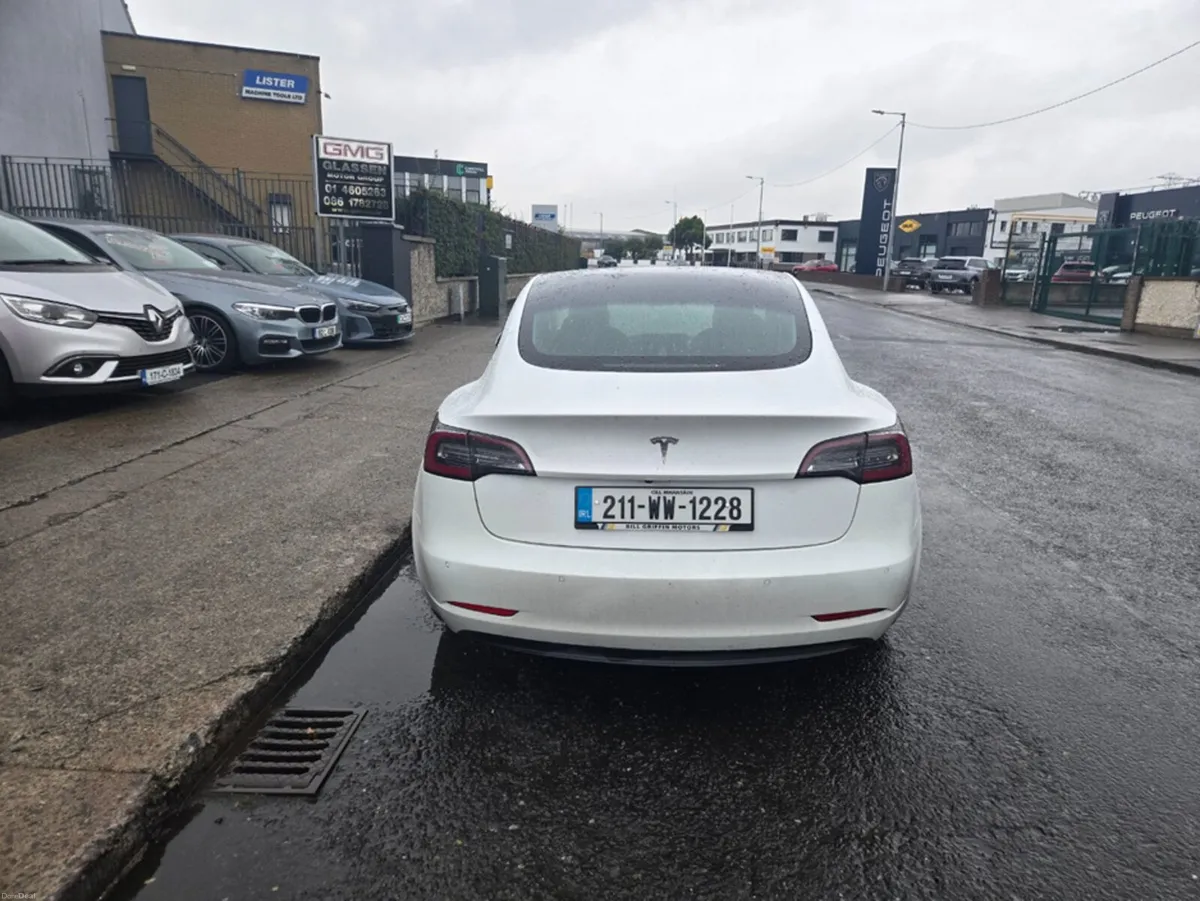 Tesla Model 3 STANDARD RANGE PLUS  REAR WHEEL DRIV - Image 2