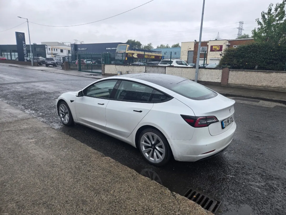 Tesla Model 3 STANDARD RANGE PLUS  REAR WHEEL DRIV - Image 4
