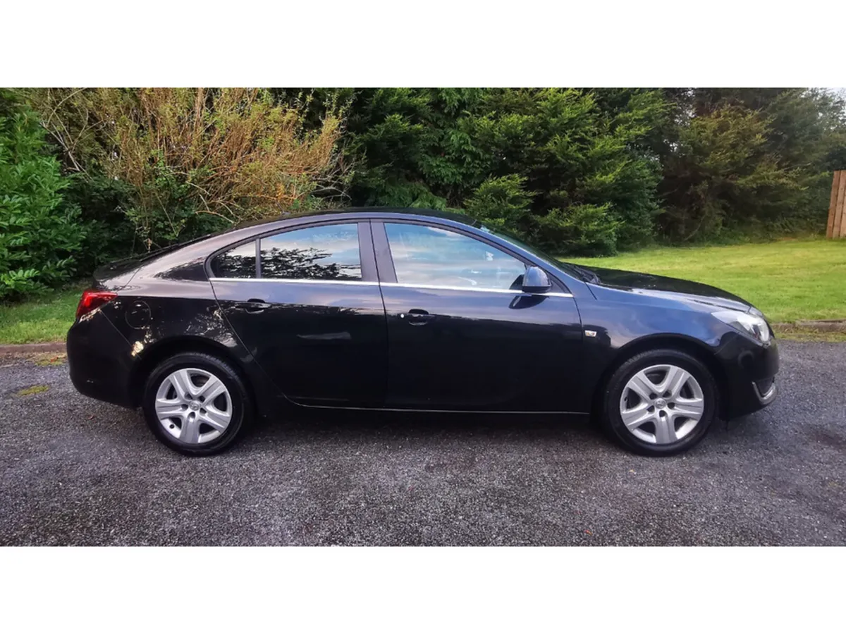 Vauxhall Insignia 1.6 CDTI DESIGN  136PS AUTO - Image 6