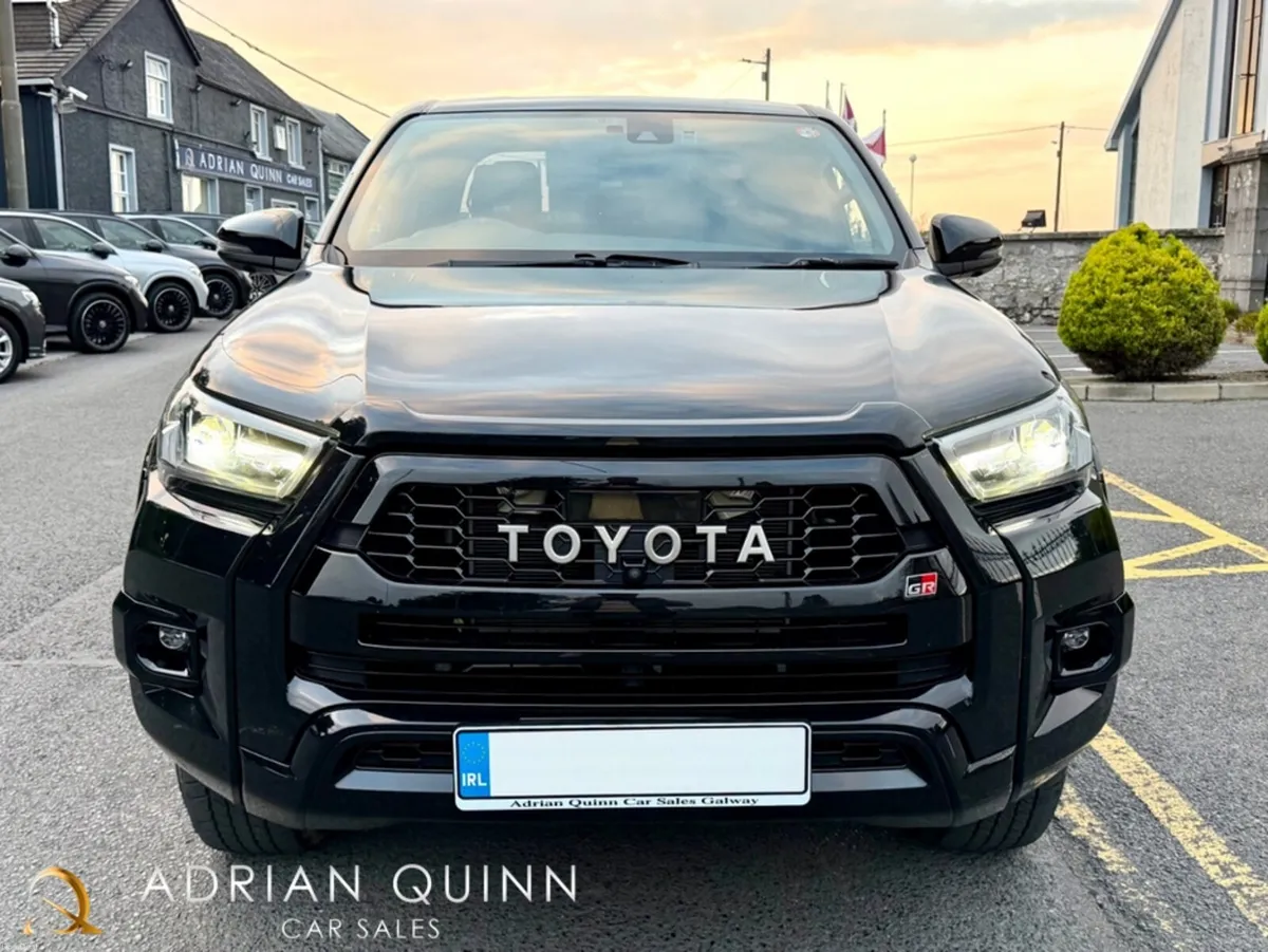 Toyota Hilux 2.4 D4D GR SPORT AUTO==€43,950 PLUS V - Image 6