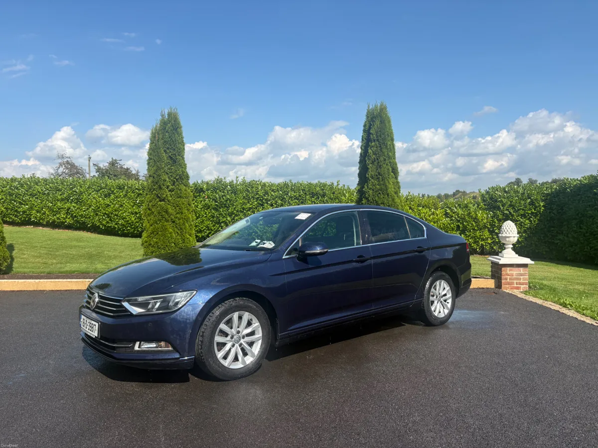 Volkswagen Passat 2016 - Image 5