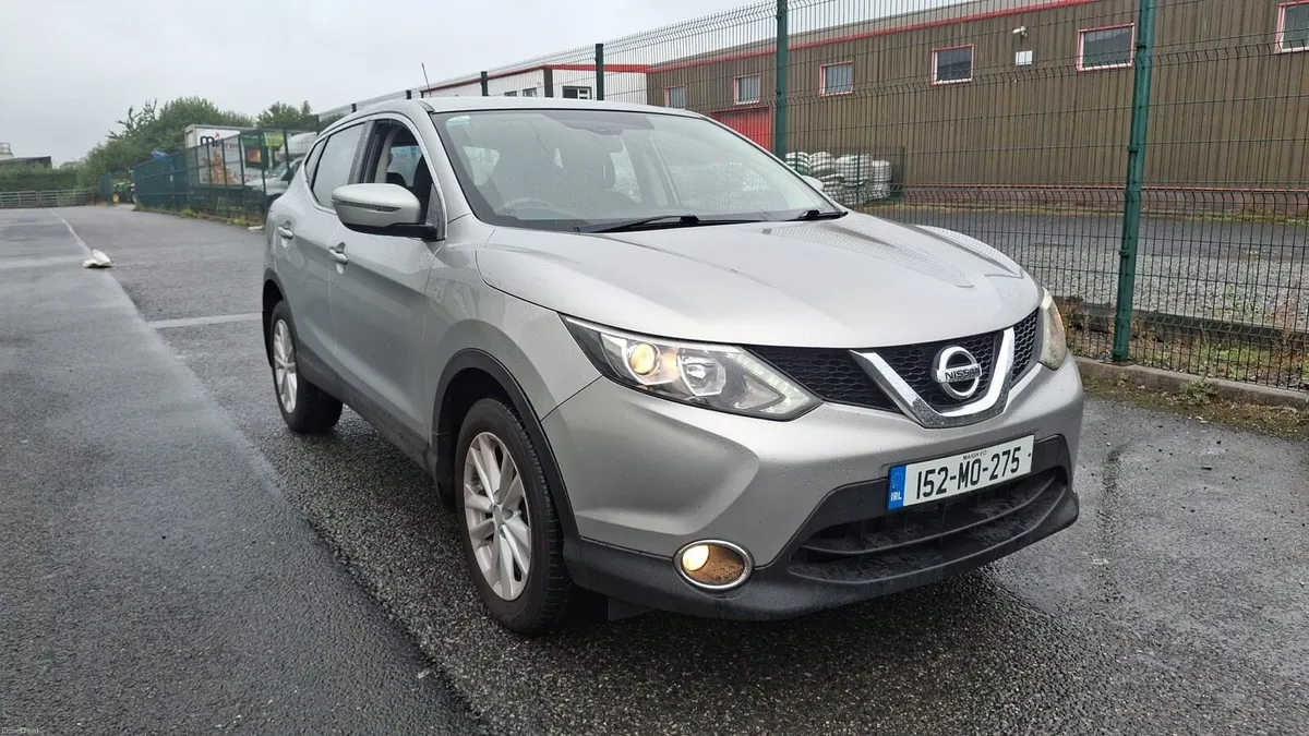 2015 Nissan Qashqai automatic - Image 1