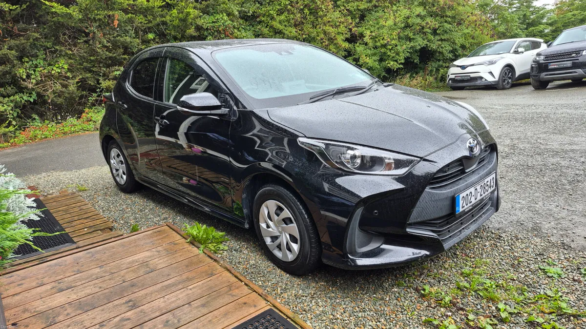 Toyota Yaris 1.0  Automatic - Very Low mileage - Image 2