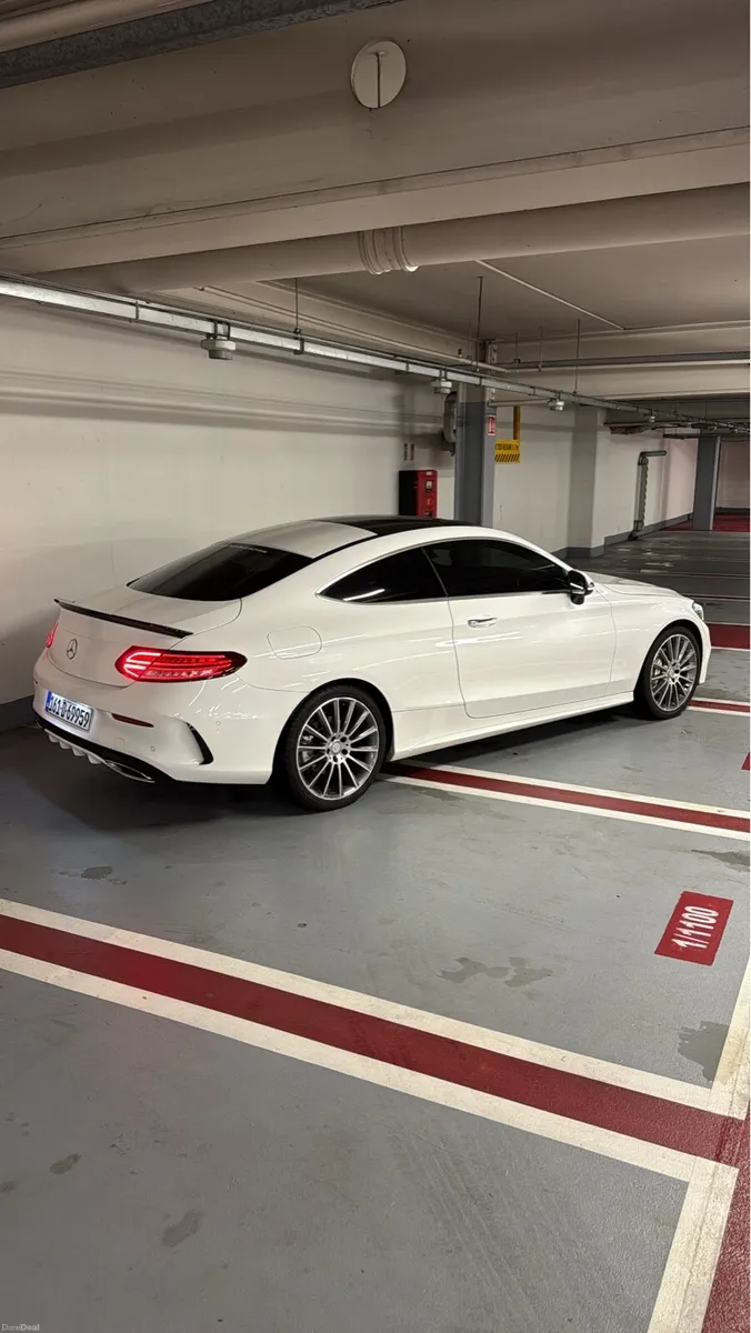 Mercedes C coupe ***PREMIUM PLUS*** - Image 2