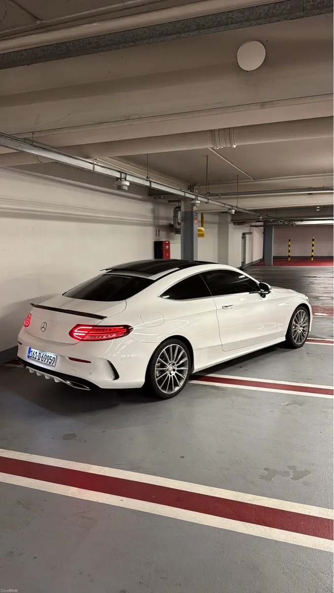 Mercedes C coupe ***PREMIUM PLUS*** - Image 3