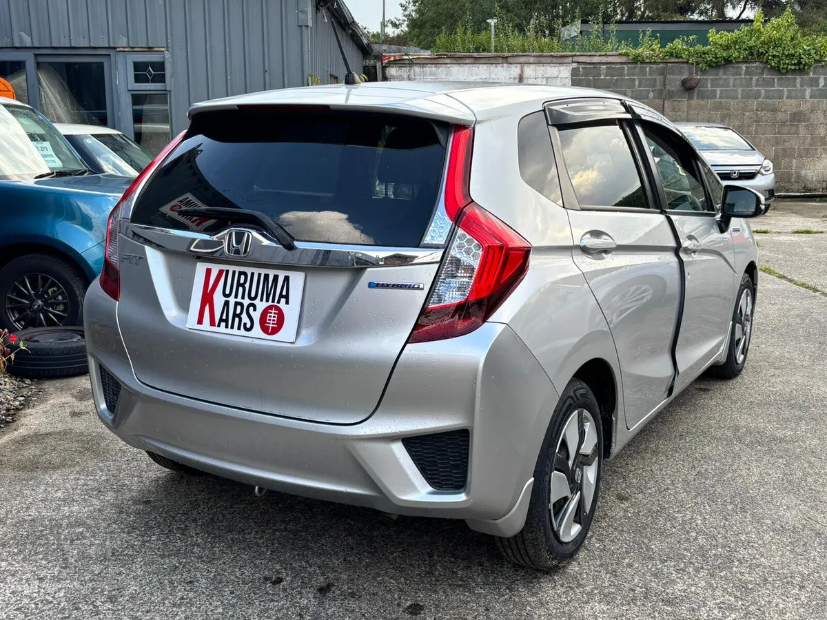 🚗 2013 Honda Fit Hybrid – Only 47,000 KM! 🚗 - Image 4
