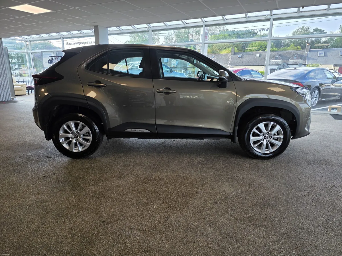 Toyota Yaris Cross  1.5 Hybrid Luna 2024 - Image 5