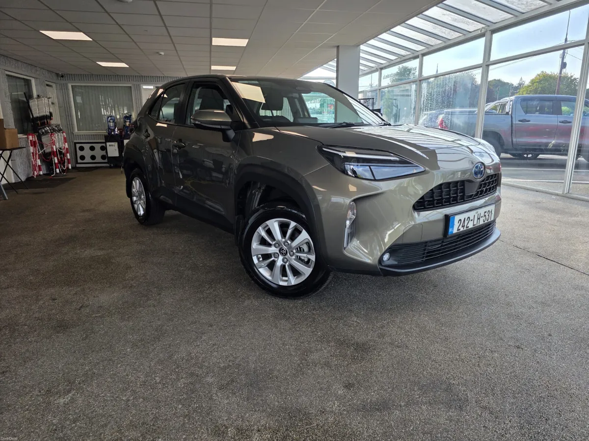 Toyota Yaris Cross  1.5 Hybrid Luna 2024 - Image 1