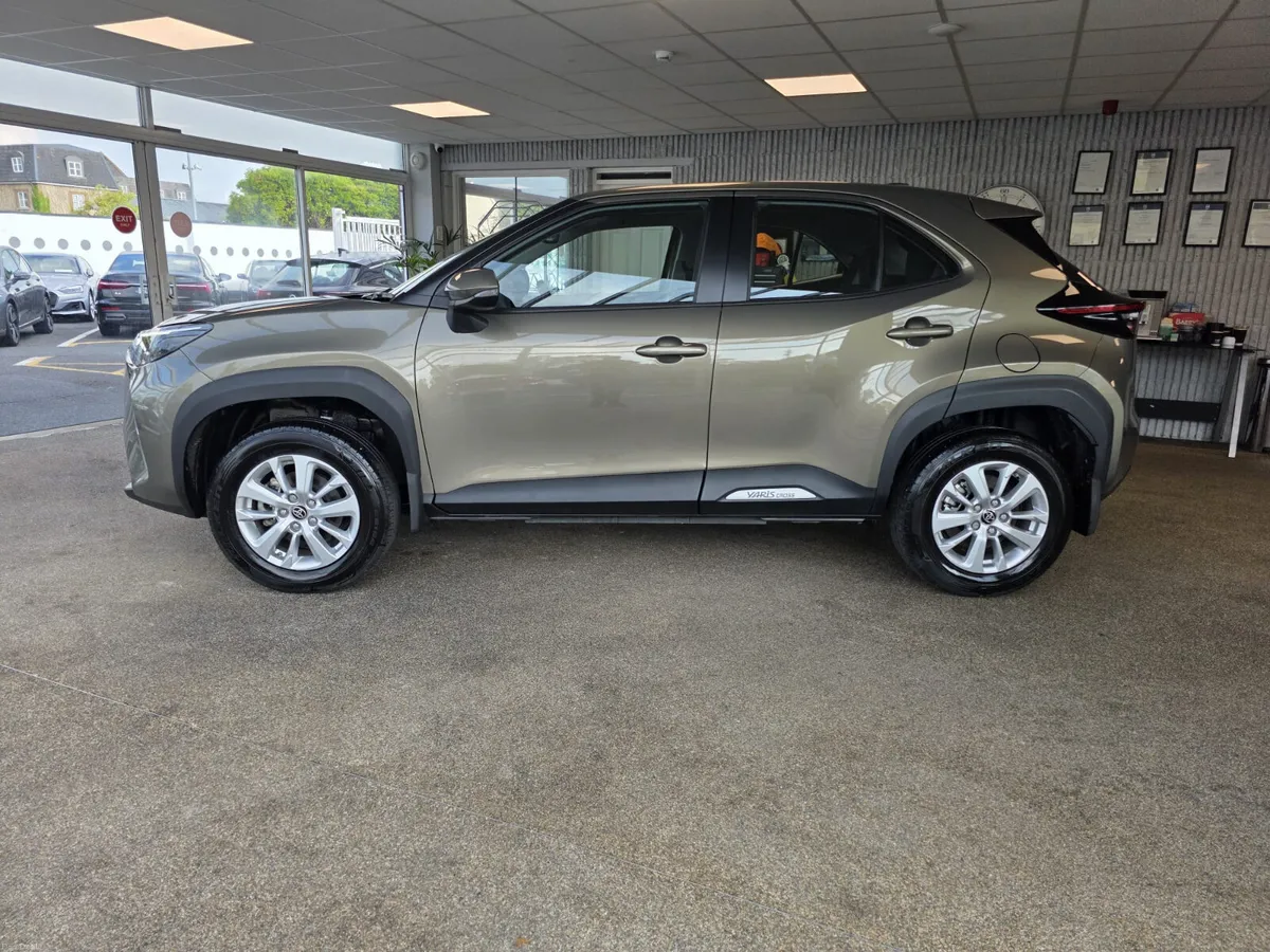 Toyota Yaris Cross  1.5 Hybrid Luna 2024 - Image 6