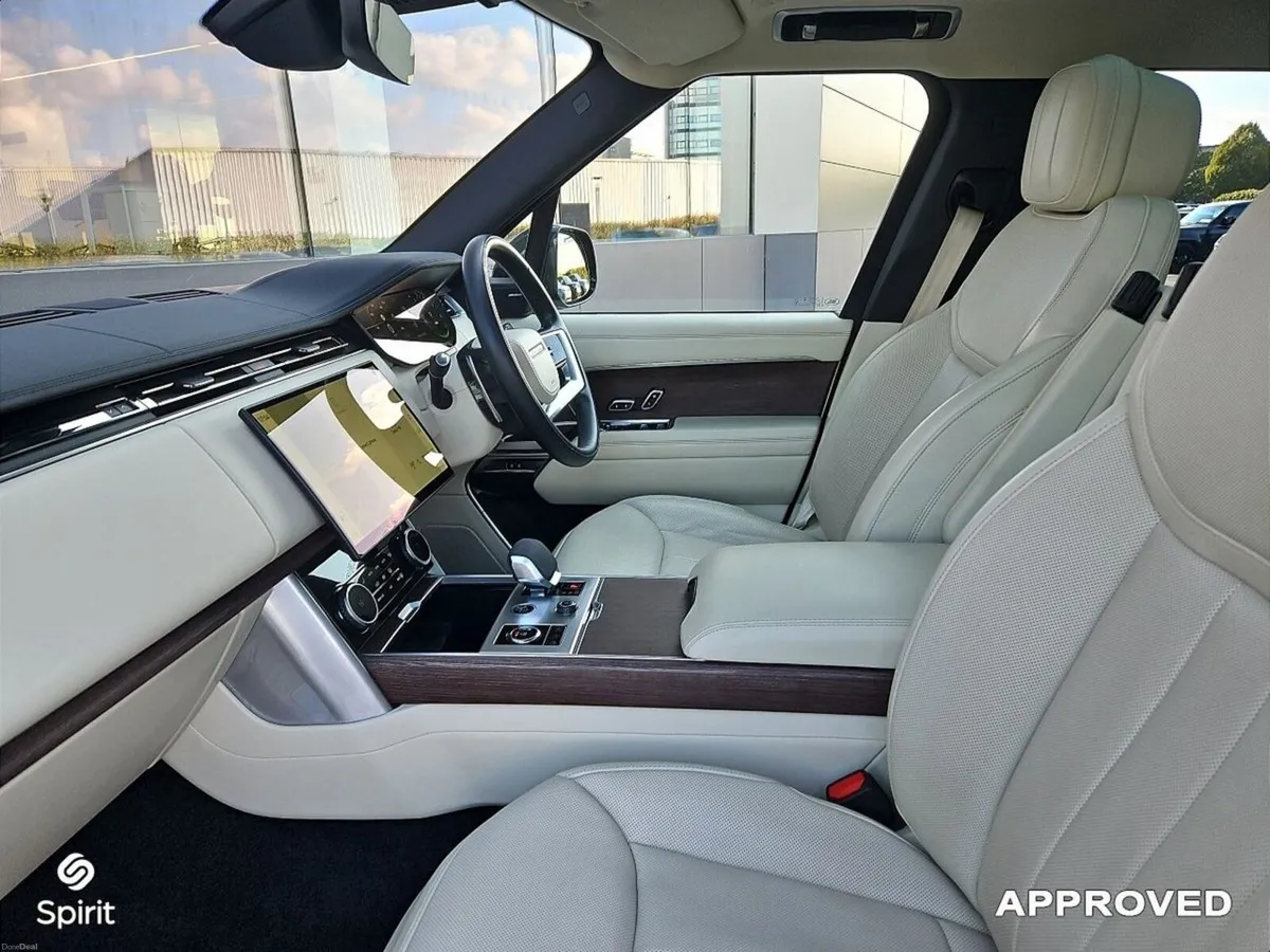 Land Rover Range Rover SWB 3.0 Si6 PHEV SE - Image 3