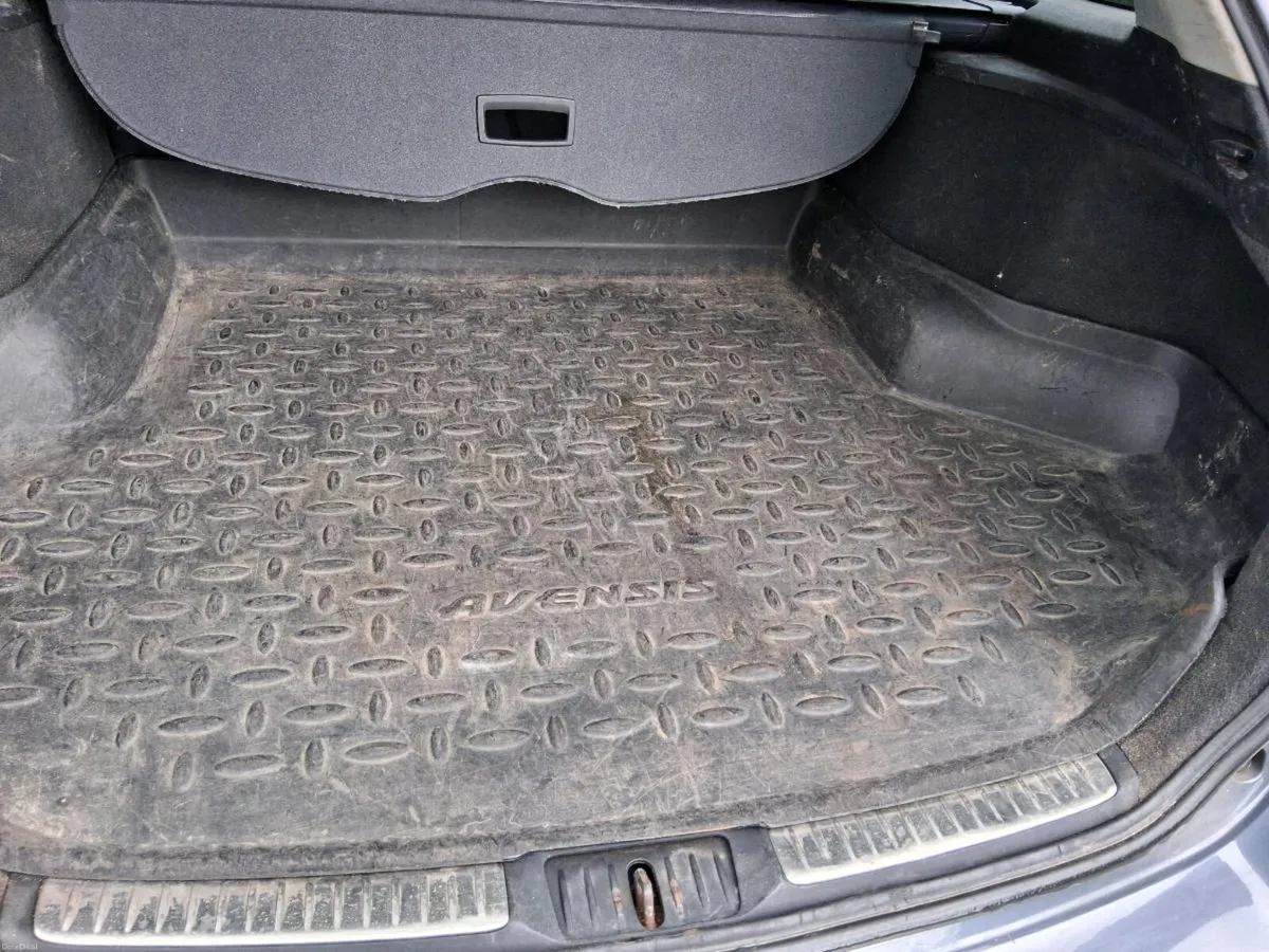 2013 Toyota Avensis 2.0 d4d estate nct tax extras - Image 5