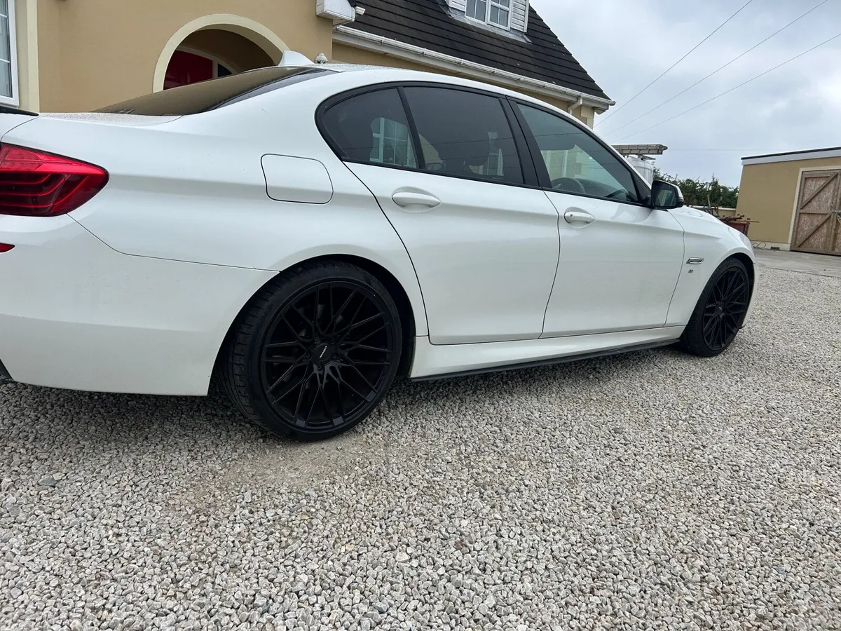 BMW 5-Series 2014 - Image 5