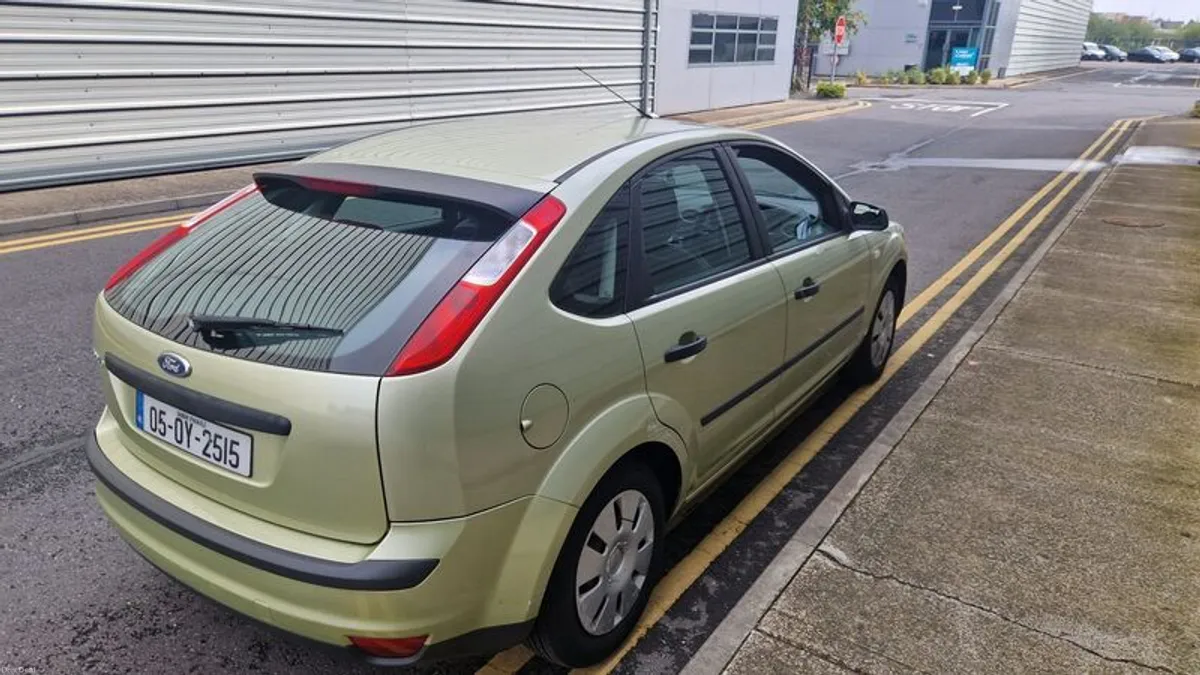05 Ford Focus 1.4 petrol tax and nct - Image 6