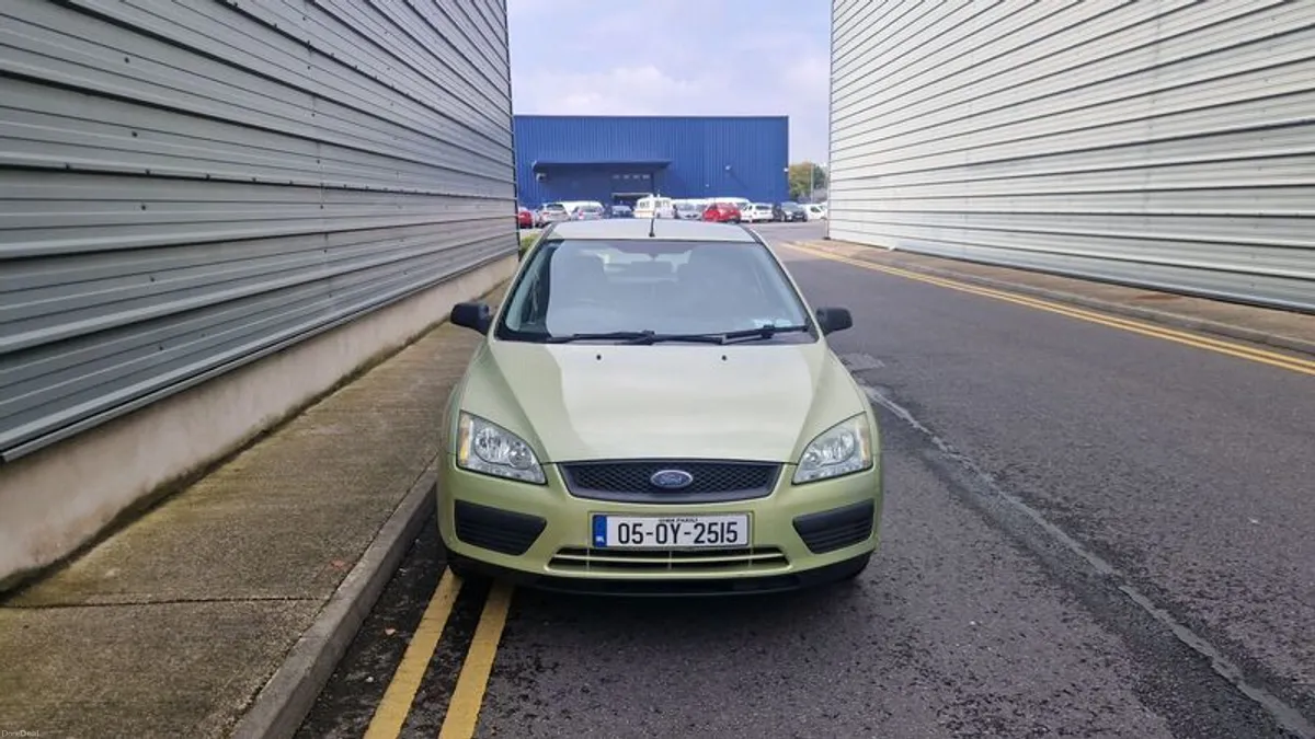 05 Ford Focus 1.4 petrol tax and nct - Image 2