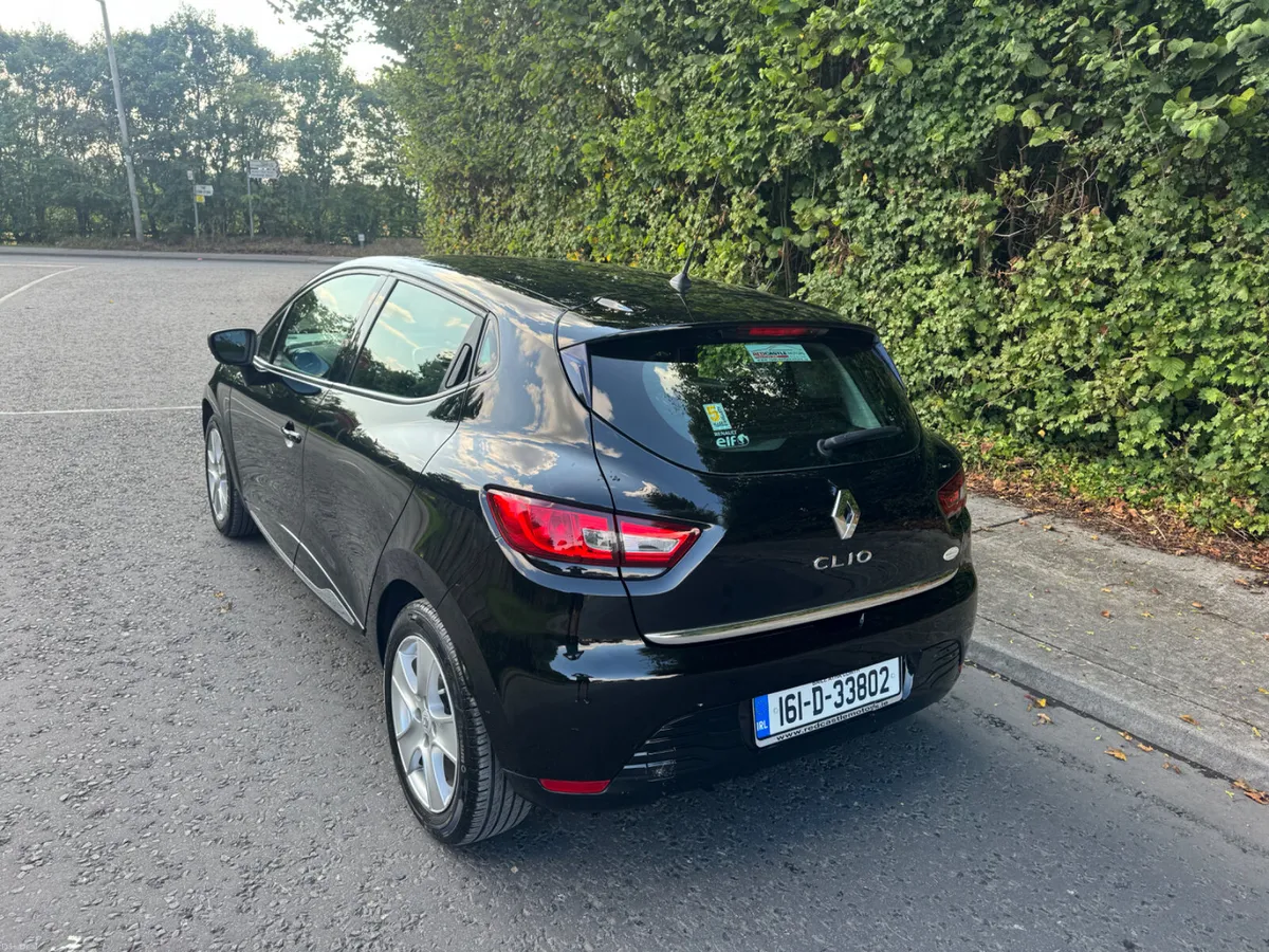 Renault Clio low mileage - Image 6
