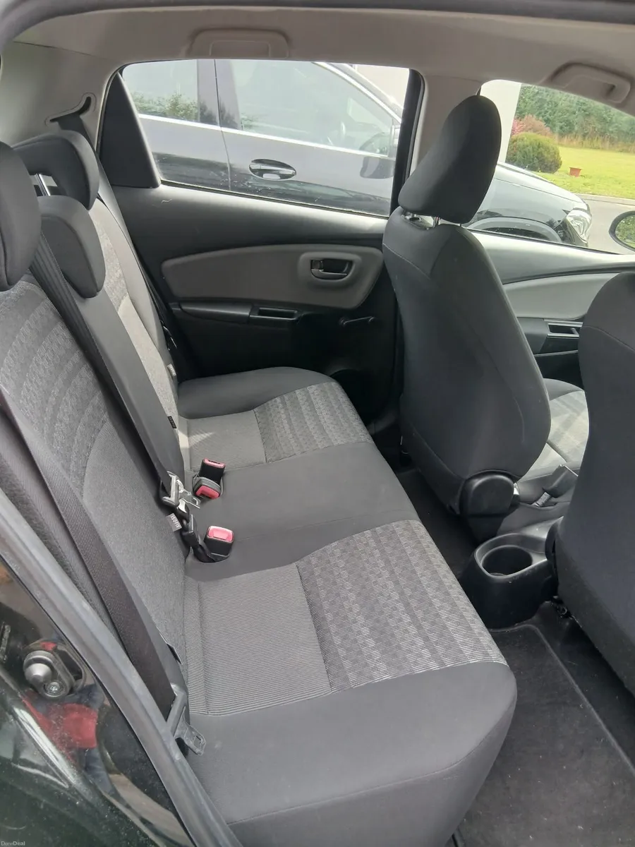 Toyota Yaris 2017 - Image 4