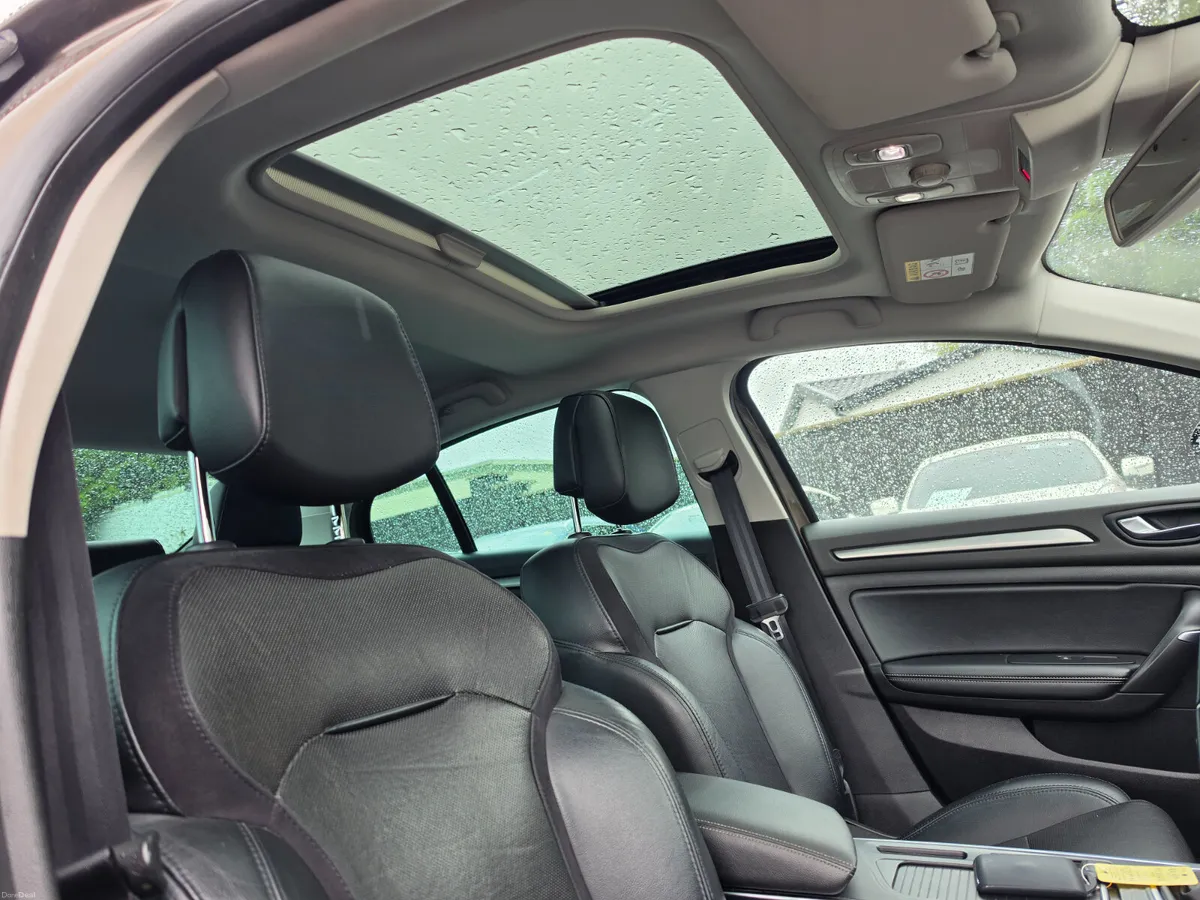 172 Megane 1.6d Signature/High spec/Warranty - Image 6