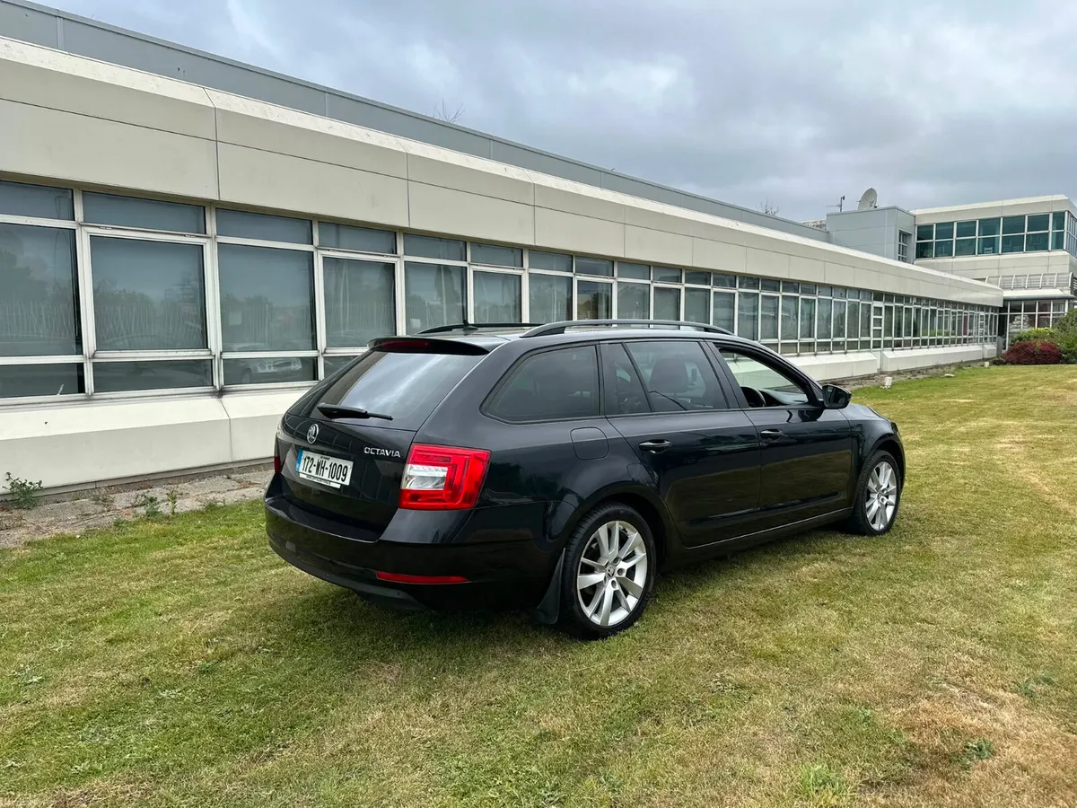 Skoda Octavia 2017 Automatic - Image 3
