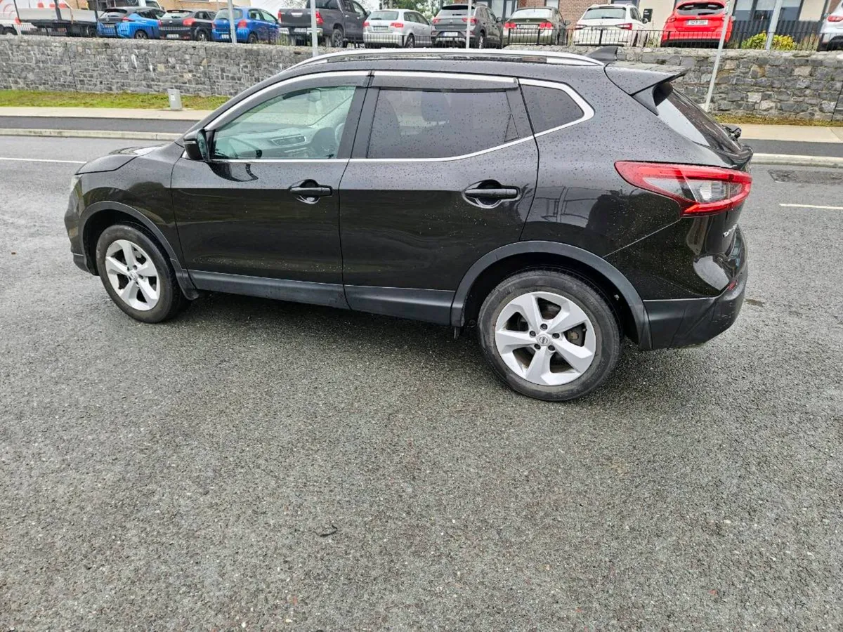 Nissan Qashqai 1.2 Petrol
New nct 01/2028
Cheap ta - Image 3