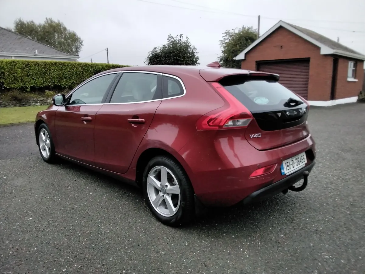 2015 Volvo V40 1.6 Diesel  NCT TO SEPTEMBER 2027 - Image 4