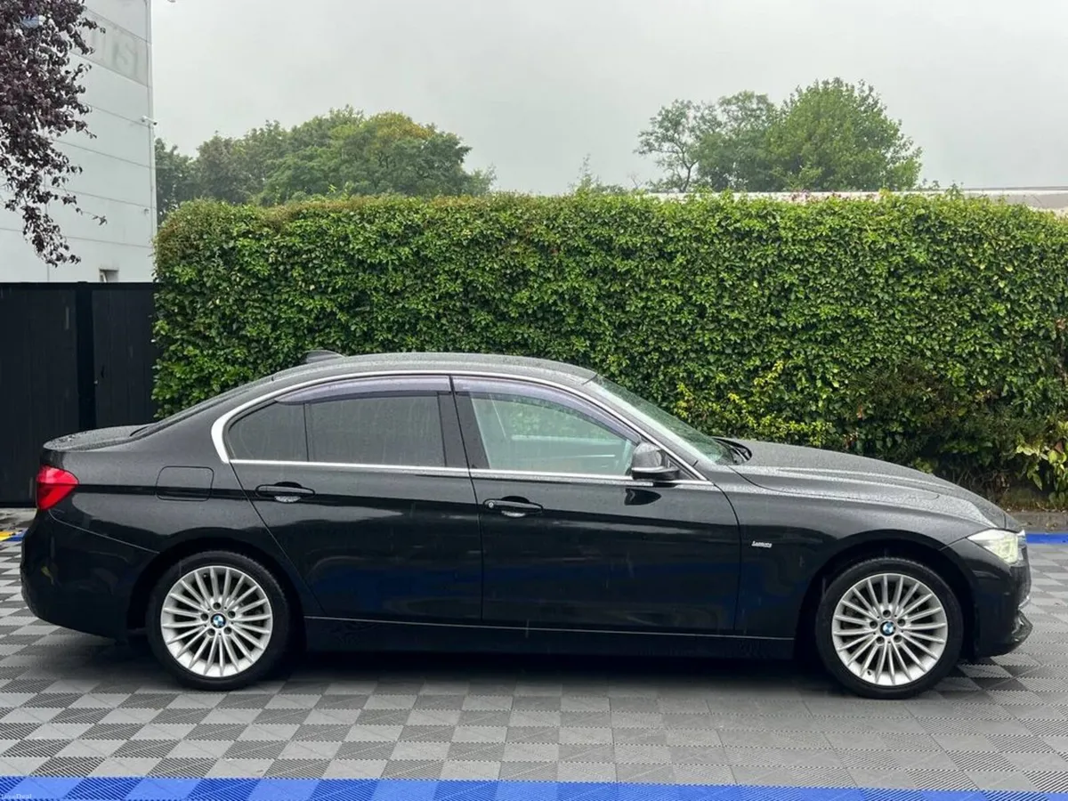 BMW 3-Series 320D LUXURY LINE AUTO // LEATHER HEAT - Image 2