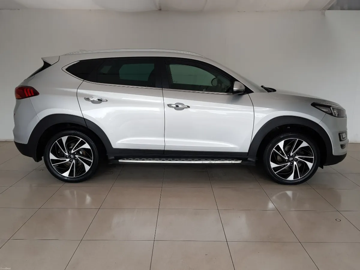 Hyundai Tucson ix35 Executive Plus 5DR - Image 2