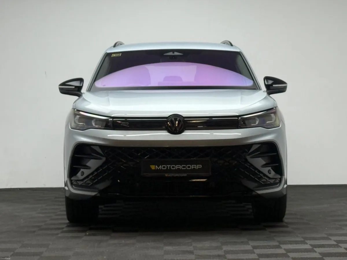 Volkswagen Tiguan R-LINE 1.5 TSI PHEV DSG - Image 2