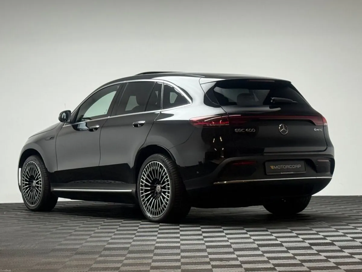 Mercedes-Benz EQC 400 AMG LINE PREMIUM 4MATIC - Image 5
