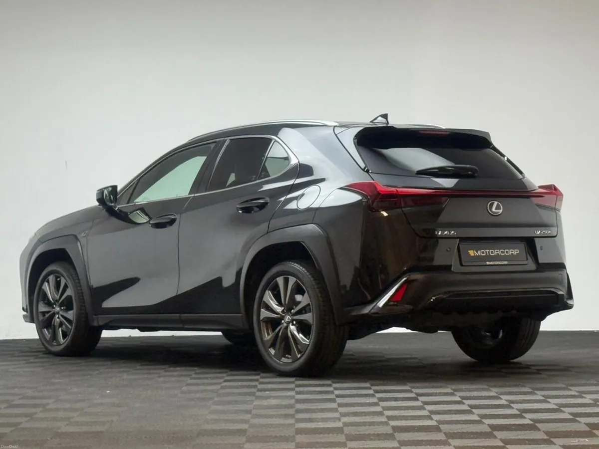 Lexus UX 250H F SPORT DESIGN - Image 5