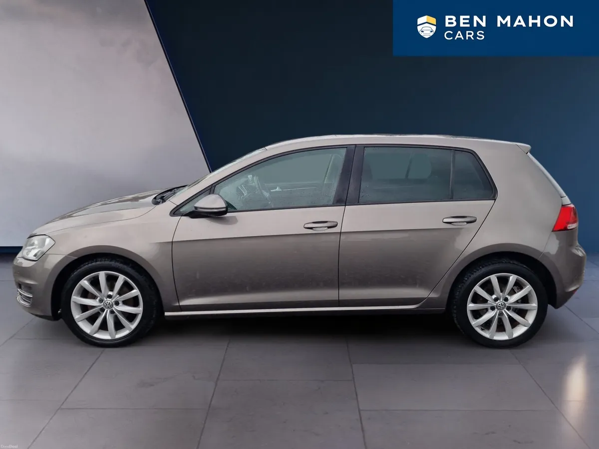 2015 Volkswagen Golf 1.6 TDI Highline – Metallic B - Image 2
