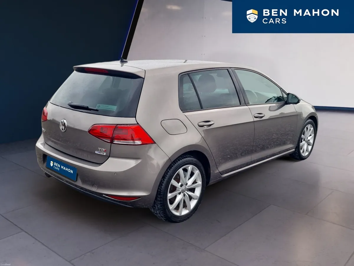 2015 Volkswagen Golf 1.6 TDI Highline – Metallic B - Image 5