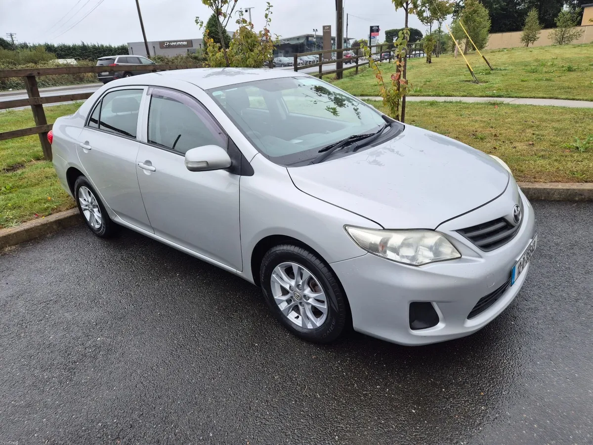 Toyota Corolla 2012 - Image 2