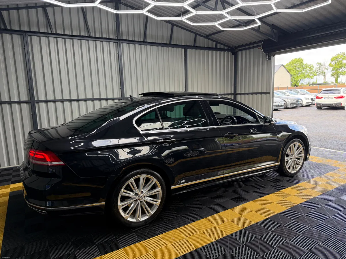 Volkswagen Passat 2017 R-Line Auto Pan Roof - Image 6