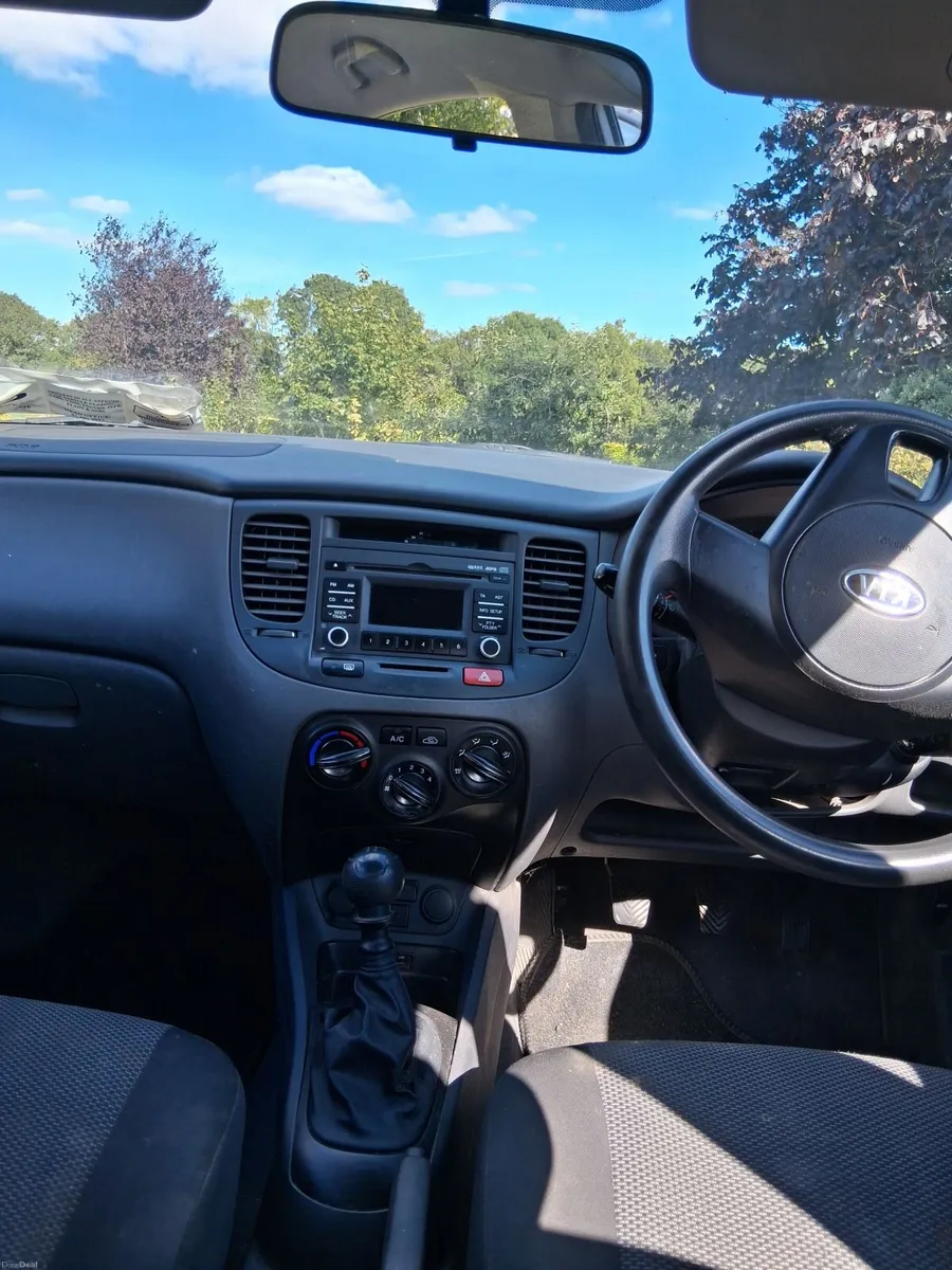 Kia Rio 2011 - Image 4