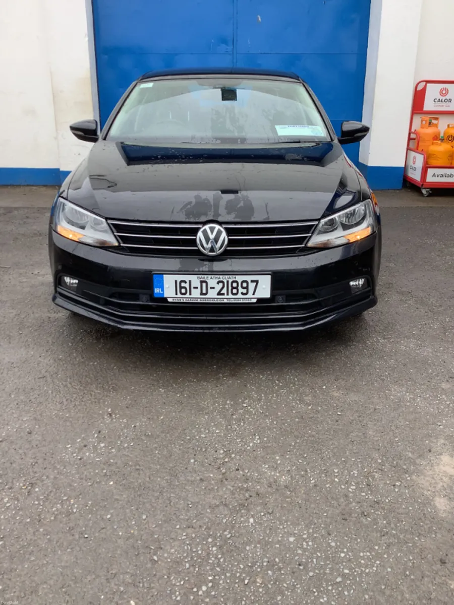 Volkswagen Jetta 2016 - Image 3