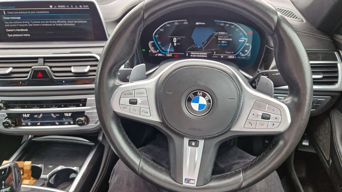 BMW 7-Series 2019 - Image 2