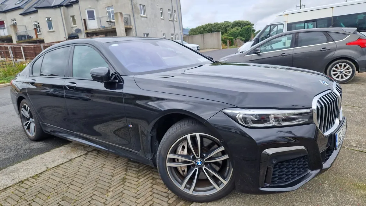 BMW 7-Series 2019 - Image 1