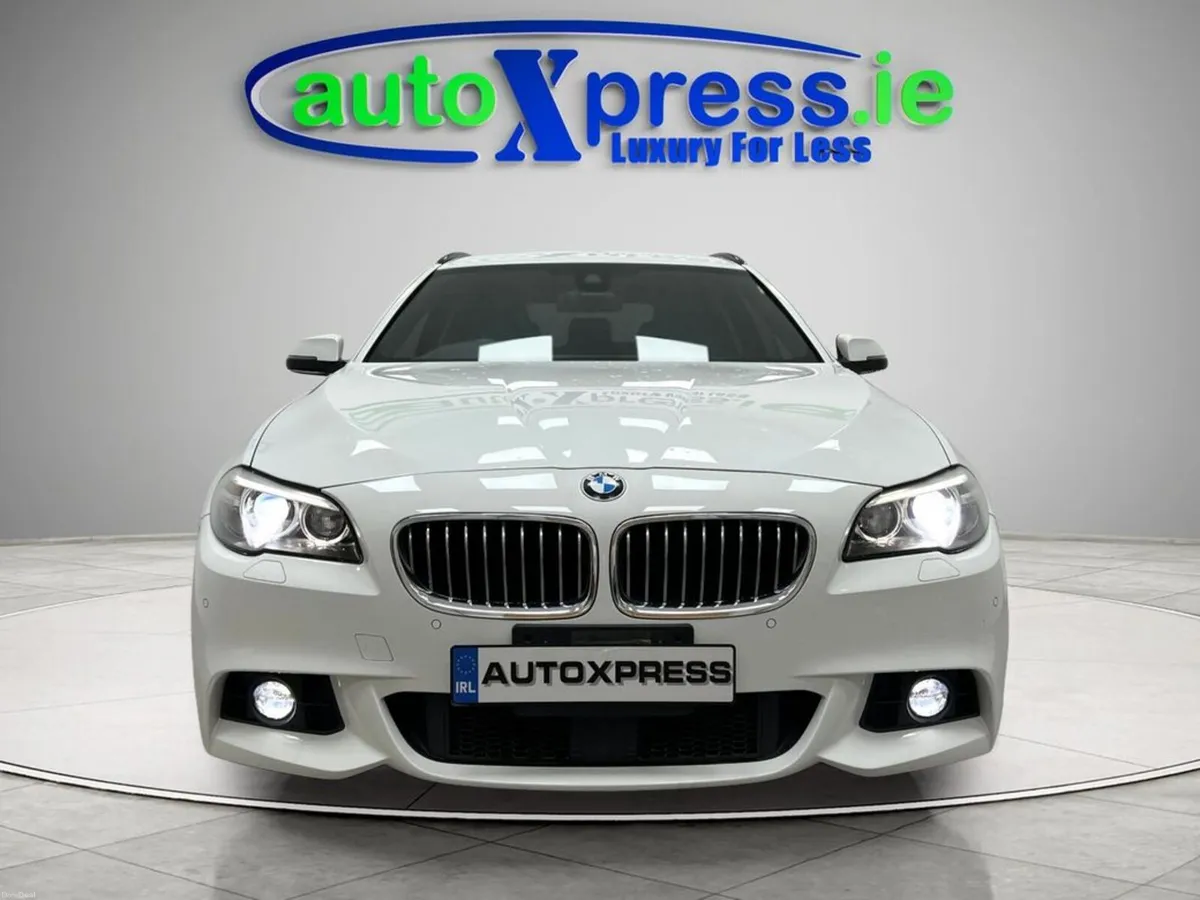 BMW 5-Series M-SPORT 523D Reversing camera, Automa - Image 3