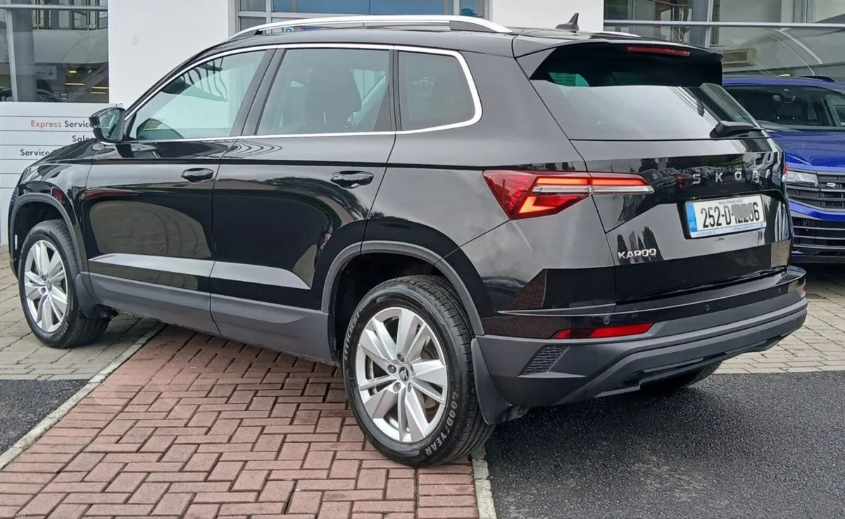 Skoda Karoq SELECTION 2.0TDI 115HP **APP CONNECT, - Image 4