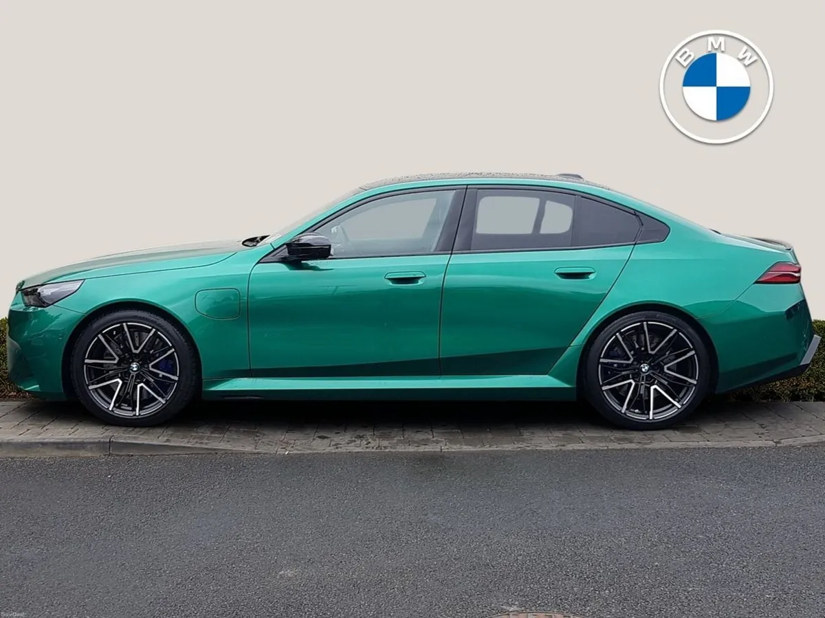 BMW M5 M5 Saloon - Image 3