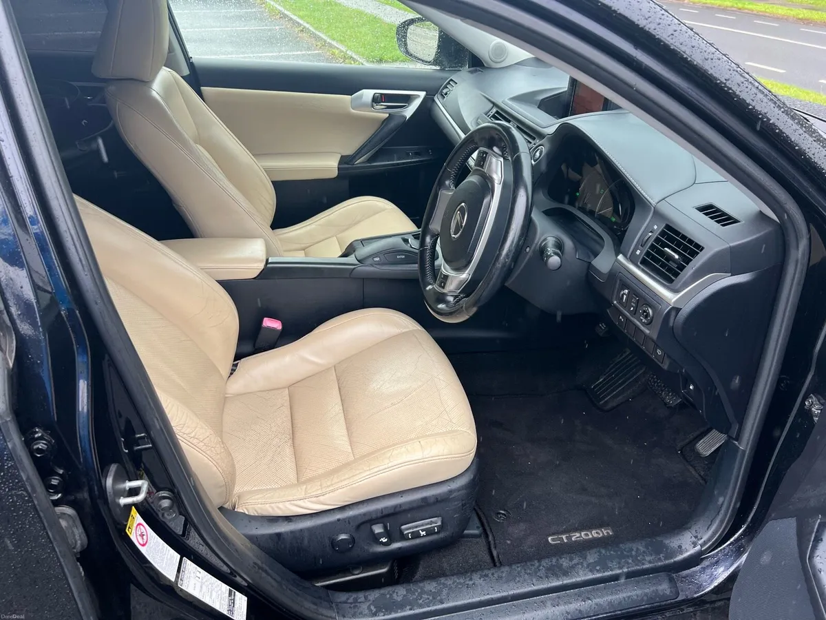Lexus CT200 - Image 3