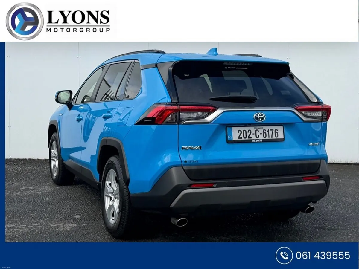 Toyota RAV4 2.5 Hybrid Aura 2WD - Image 2