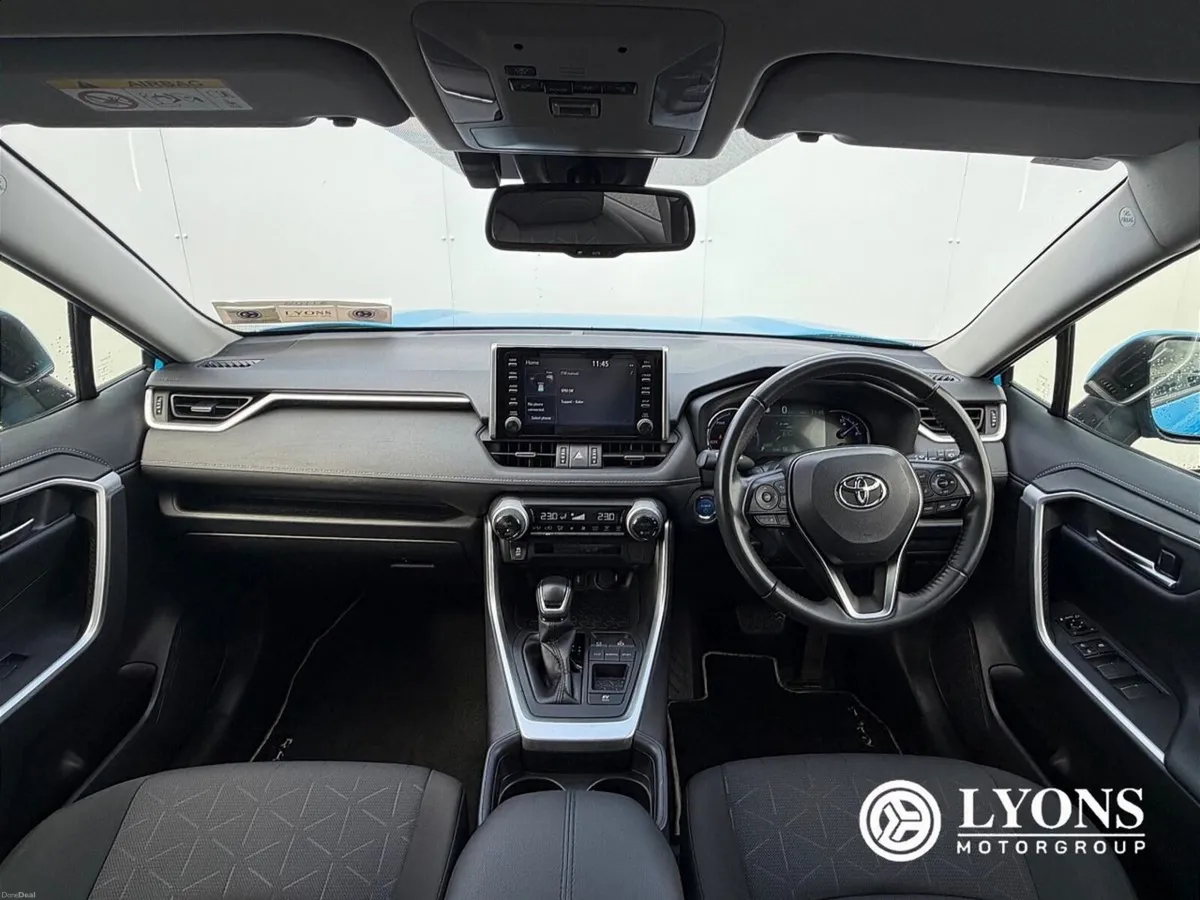 Toyota RAV4 2.5 Hybrid Aura 2WD - Image 4