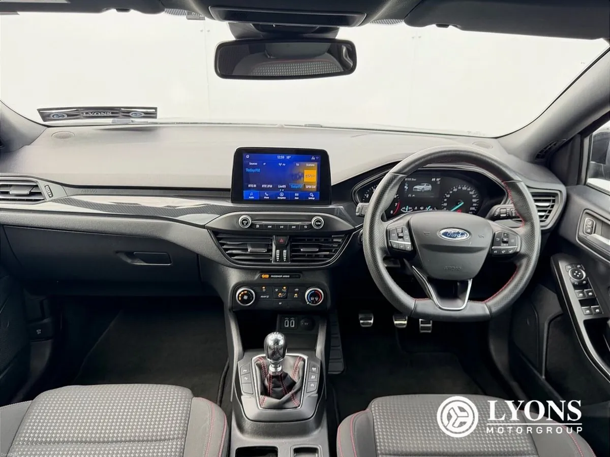Ford Focus 1.0T EcoBoost Hybrid 125PS ST-Line - Image 4