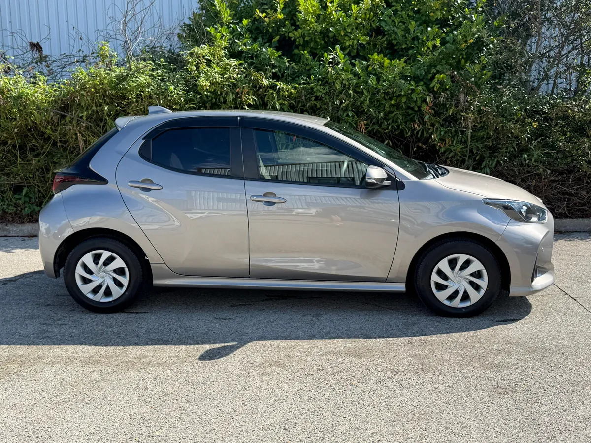 Toyota Yaris 1.5 Petrol Hybrid Automatic 2020 - Image 5