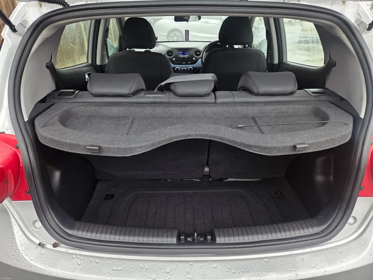2016 Hyundai i10  1.0 litre Nct & Tax. - Image 4