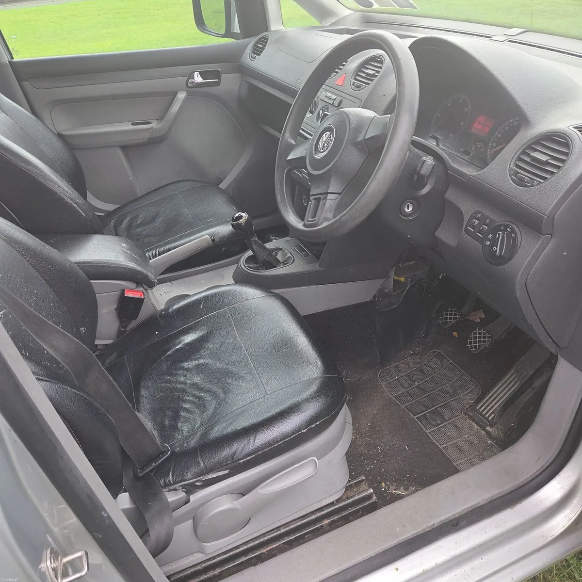 Volkswagen Caddy Maxi Life 2010 - Image 5